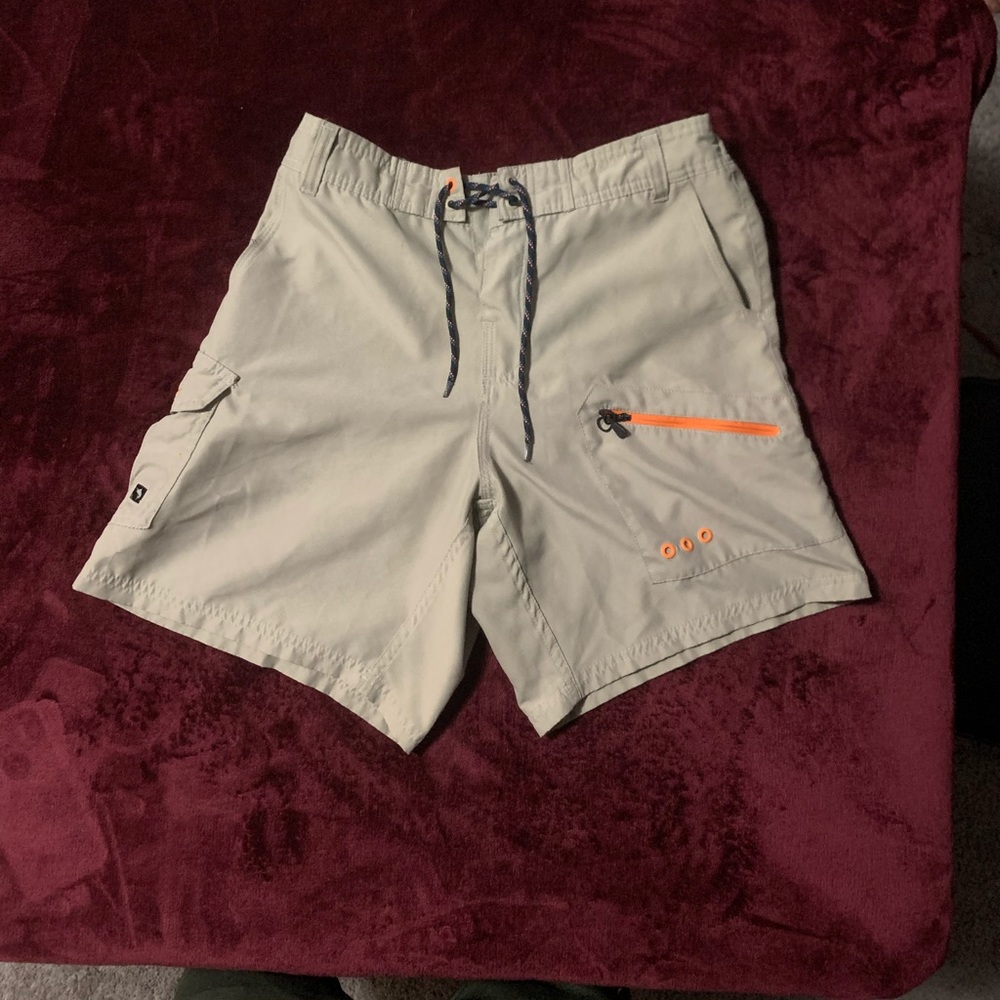 Super nice shorts 😀😀😀 excellent condition... like new 😃😃
